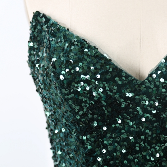 Colors size 6 Dark Green Sequin Velvet Mermaid Prom Gown - Picture 4 of 14
